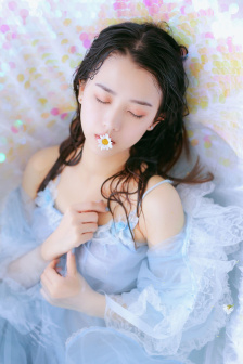 翁虹